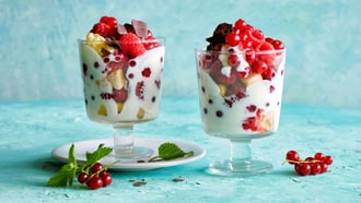 Trifle ai frutti di bosco