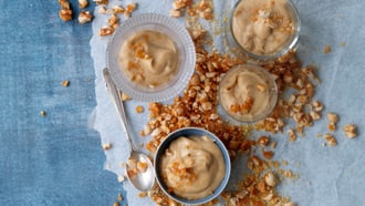 Erdnussbuttercreme mit Krokant