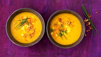 Chowder di patate dolci e mais
