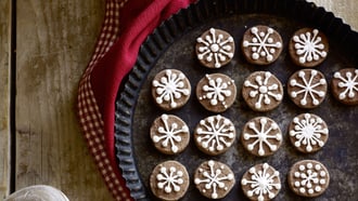 Sablés au chocolat avec clous de girofle