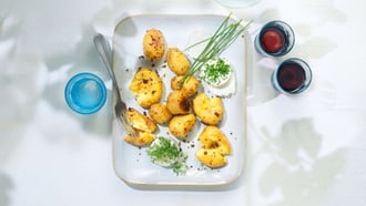 Pommes de terre à la moutarde au four avec fromage frais