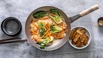 Chop suey au tofu avec riz