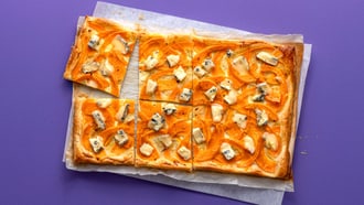 Kürbis-Tarte mit Blauschimmelkäse