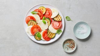 Salade caprese aux courgettes