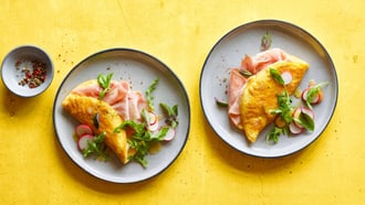 Omelette al prosciutto e basilico
