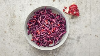 Kabissalat mit Granatapfeldressing