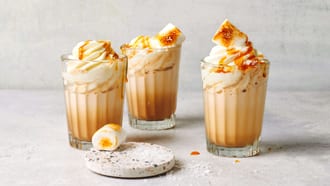 Caramel-Kaffee-Frappé