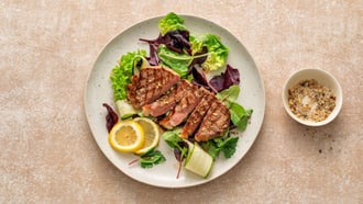 Entrecôte con rub di mandorle e limone