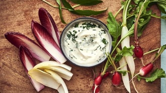 Dip di quark all'aglio orsino