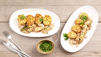 Steinpilzragout mit Serviettenknödeln