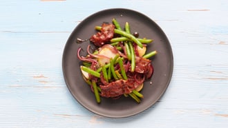 Insalata di fagiolini con pancetta e pere