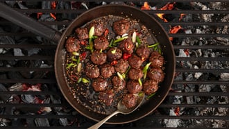 Boulettes de viande hachée avec sésame et sauce teriyaki