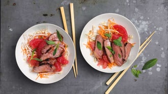 Vietnamesischer Sprossensalat mit Ente