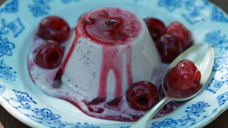 Panna cotta alle ciliegie