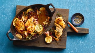 Poulet aux canneberges et au romarin