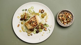 Kabeljau mit Oliven und Mandeln
