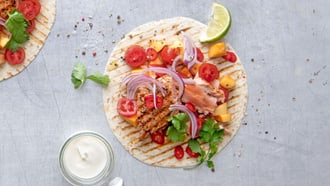 Tortillas au saumon et à la pêche
