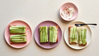 Toast ai cetrioli