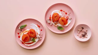 Ricotta mit Safranpflaumen