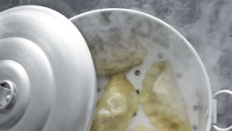 Momos mit Garam Masala