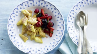 Kaiserschmarrn senza glutine con frutta marinata