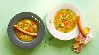 Buchstabensuppe mit Wienerli