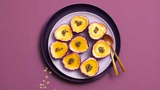 Passionsfrucht-Limetten-Posset