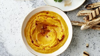Dip de patates douces à l'huile pimentée