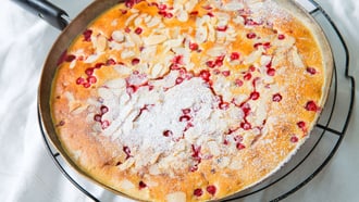 Clafoutis aux groseilles rouges