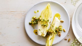 Salade d’endives avec vinaigrette pomme-safran