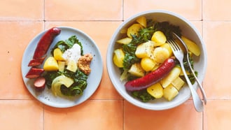 Potée de panais et de pommes de terre aux saucisses