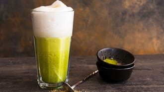 Matcha-Mandel-Drink