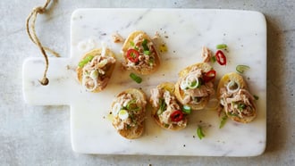 Crostini al tonno