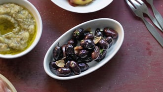 Olives à l’ail et au thym