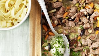 Lammfleisch mit Haselnüssen und Oliven