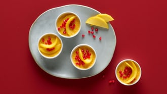 Flan à la cannelle et aux fruits