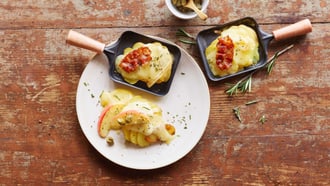 Raclette au poêlon avec pomme