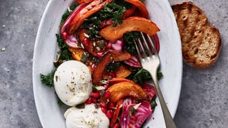 Salade de courge avec sauce à la grenade