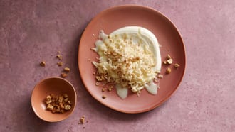 Joghurt mit gefrorener Banane