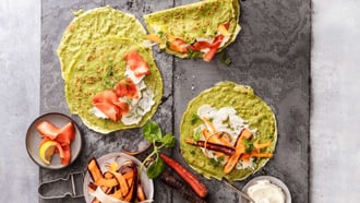 Crêpes aux fines herbes et au fromage frais