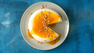 Flan all'olivello spinoso con avena soffiata