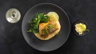 Lachs mit Pastinaken und Limettenbutter