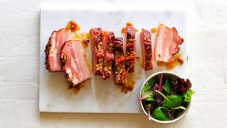 Pancetta marinata al forno