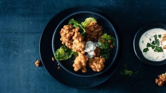 Mais-Pakora mit Peperoncini