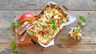 Insalata di crauti al curry con noci