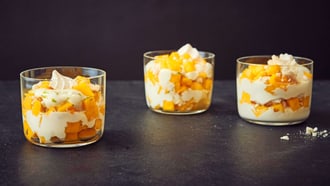 Eton mess al mango