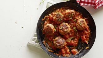 Fleischbällchen mit Tomatensauce