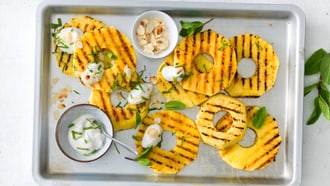 Grillierte Ananas mit Kokoscreme