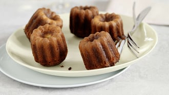 Cannelés de Bordeaux