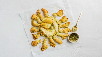 Käse-Pesto-Blume